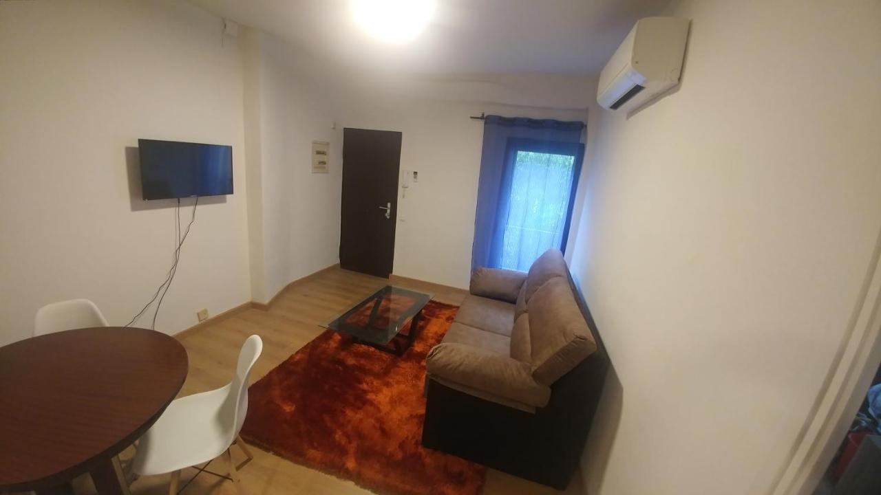 Apt 2 Acollidor Al Centre Historic De Vic Aptgarbi Εξωτερικό φωτογραφία